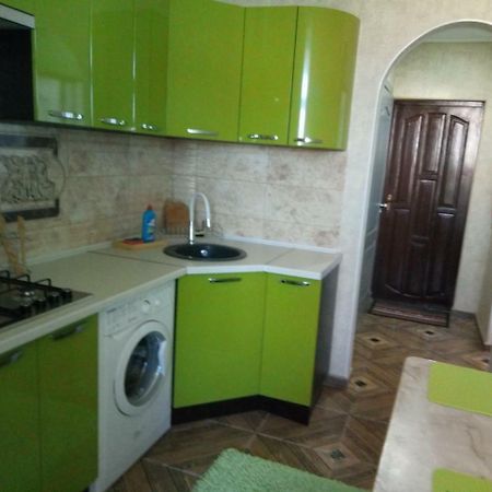 Appartement Зарванская Стрит 9 à Kamianets-Podilsky Extérieur photo
