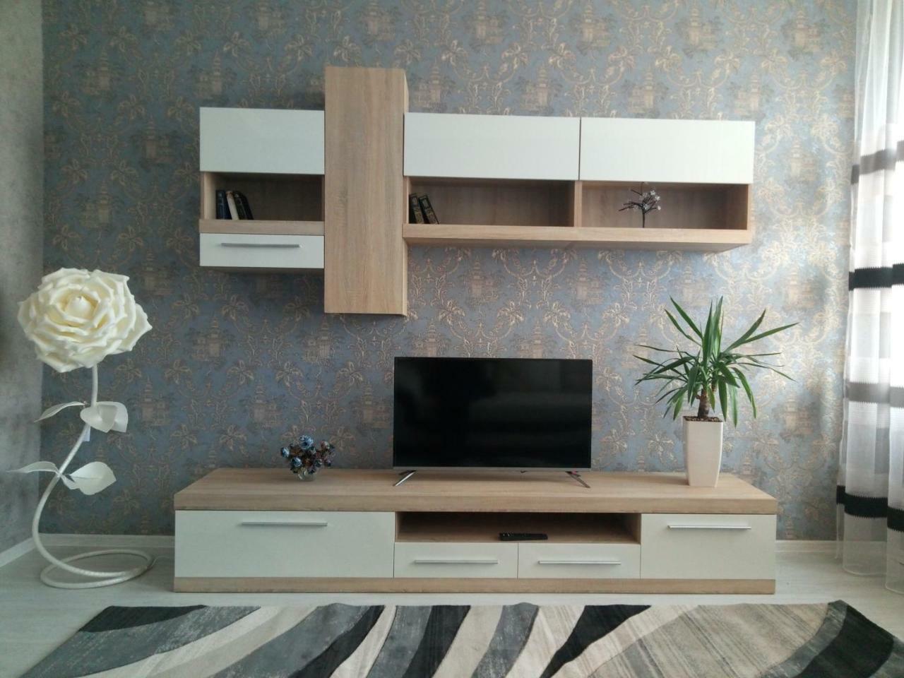 Appartement Зарванская Стрит 9 à Kamianets-Podilsky Extérieur photo